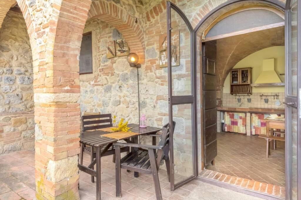 Casa Giovanna Castel San Gimignano Bagian luar foto